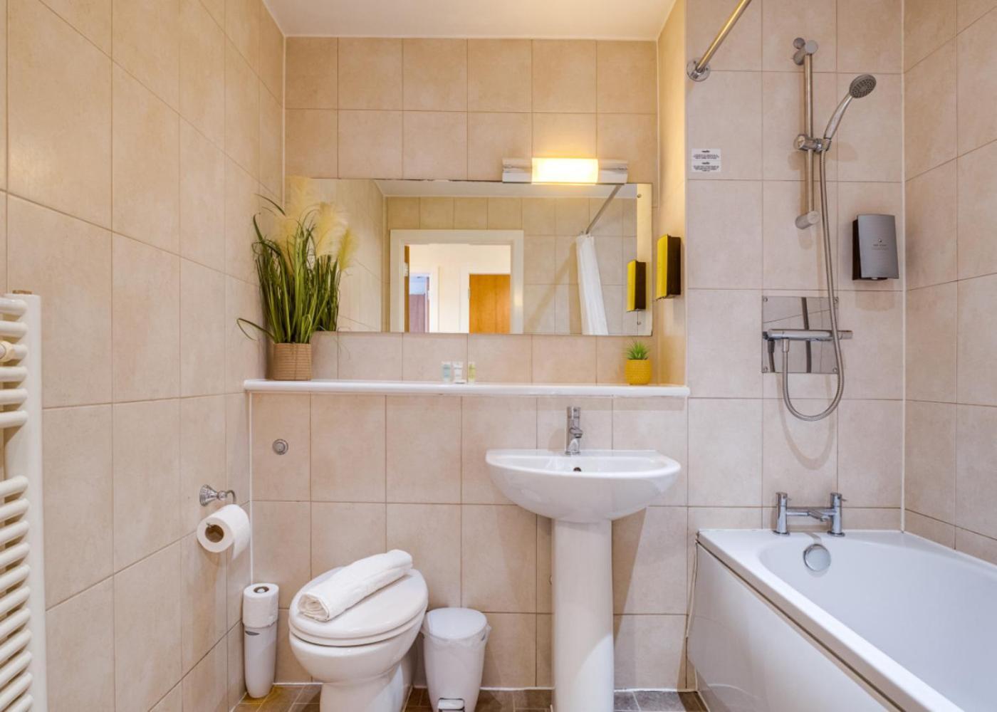 Chinatown - One Bed - Balcony - Secure Parking - Fast Wifi - Birmingham City Centre - 49A Extérieur photo