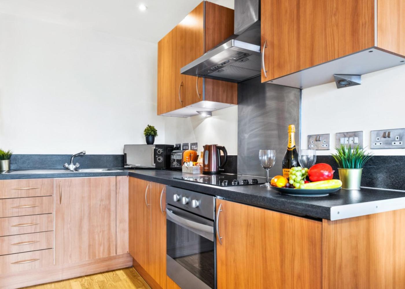 Chinatown - One Bed - Balcony - Secure Parking - Fast Wifi - Birmingham City Centre - 49A Extérieur photo
