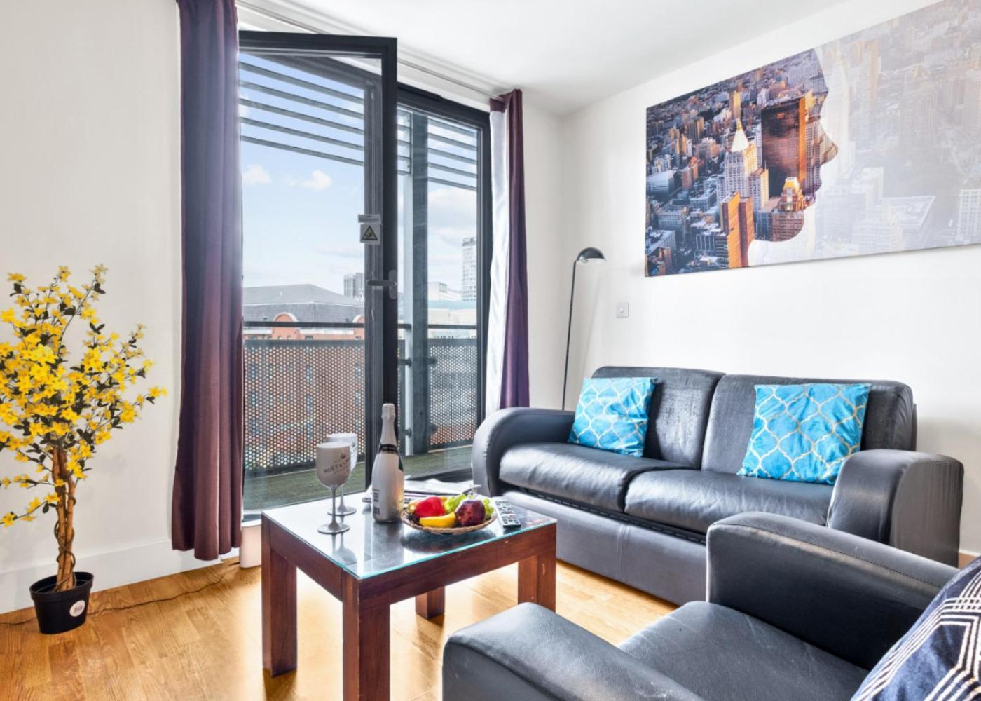 Chinatown - One Bed - Balcony - Secure Parking - Fast Wifi - Birmingham City Centre - 49A Extérieur photo