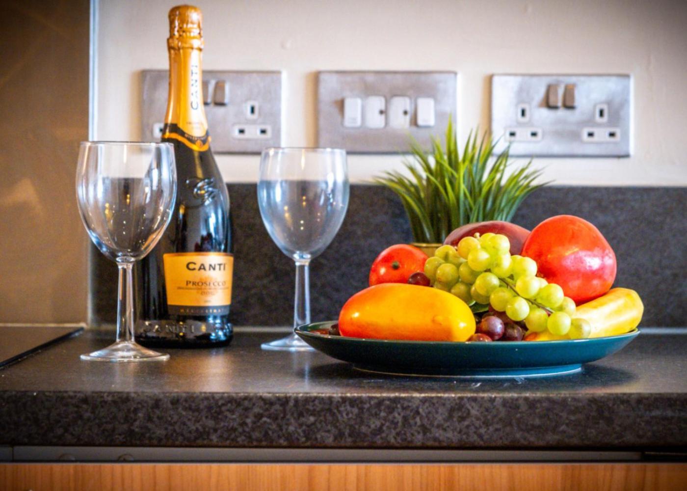 Chinatown - One Bed - Balcony - Secure Parking - Fast Wifi - Birmingham City Centre - 49A Extérieur photo
